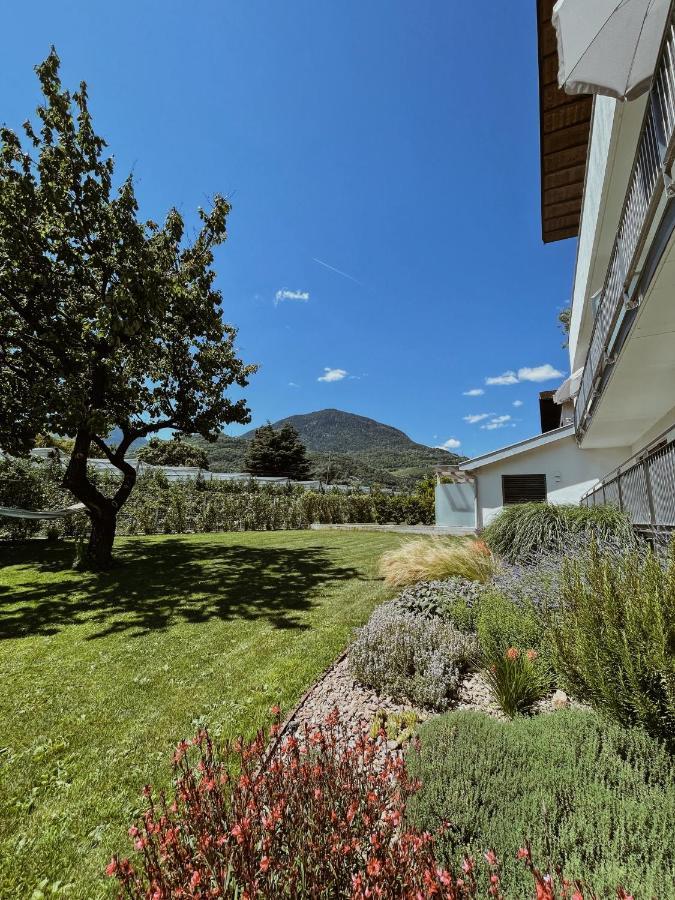 Boutique Hotel Wiesenhof - Adults Only Lana Bagian luar foto