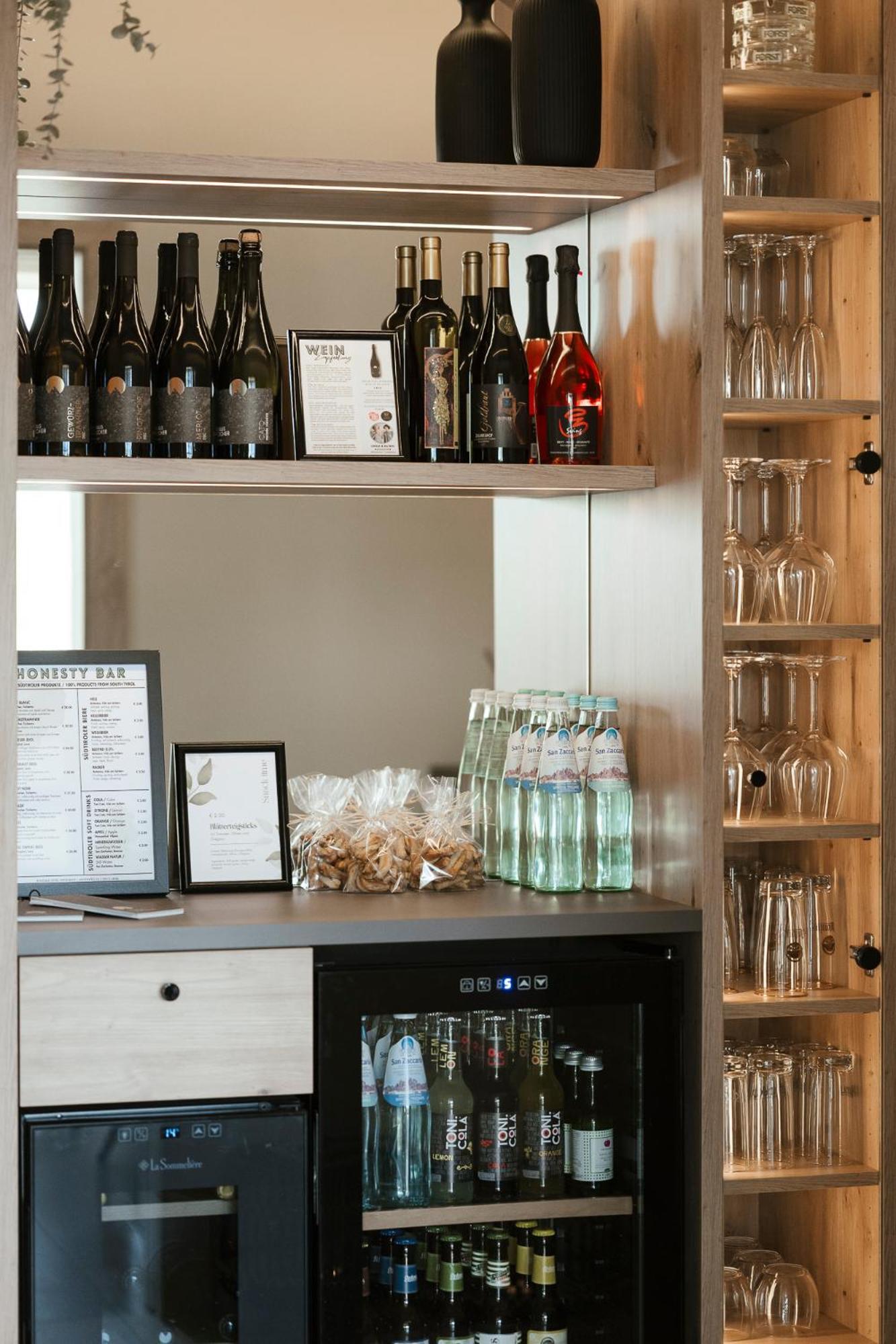 Boutique Hotel Wiesenhof - Adults Only Lana Bagian luar foto
